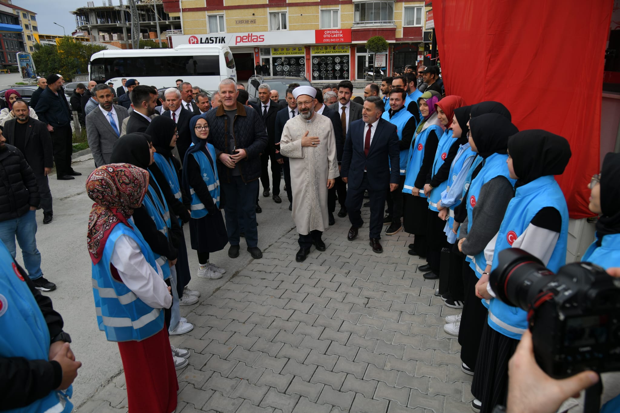 Erkek Hafızlık Kuran Kursu’nun Açılışını Yaptı