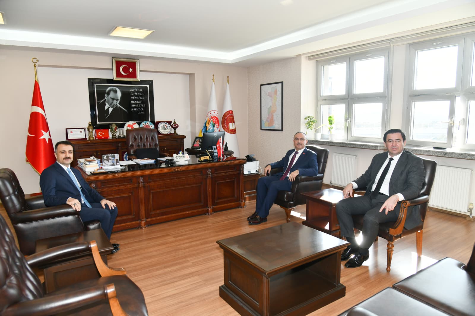 Vali Soytürk Cumhuriyet Başsavcısı Sarıca ve Adalet Komisyonu Başkanı Bay’ı Ziyaret Etti