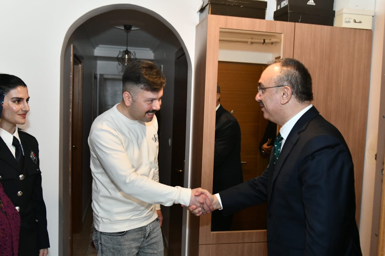 Vali Soytürk Şehit Ailesinin Bayramını Kutladı