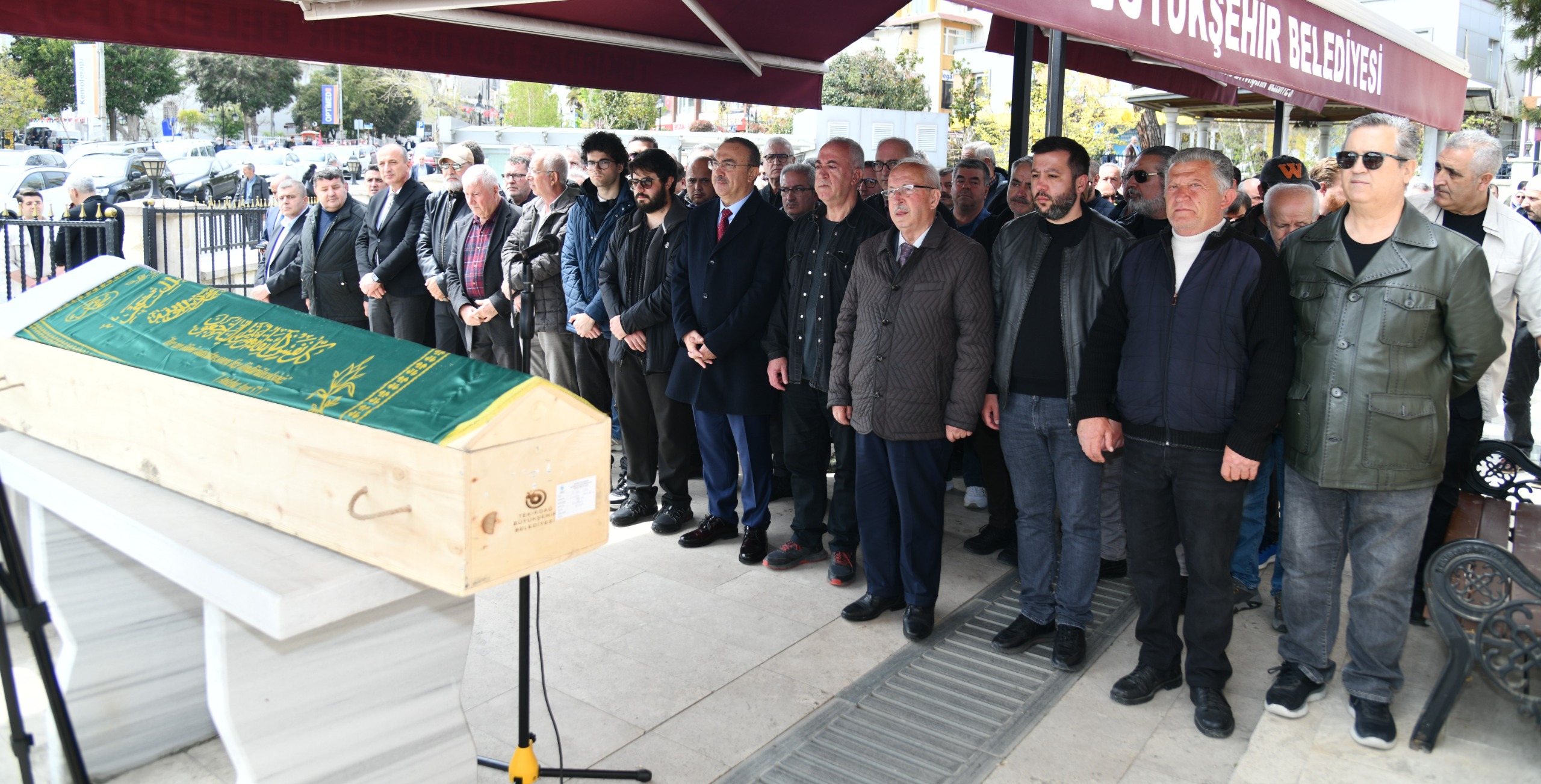 Vali Soytürk İşletme Şefliği Teknik Personeli Cumhur Nalcıoğlu’nun Cenaze Namazı’na Katıldı