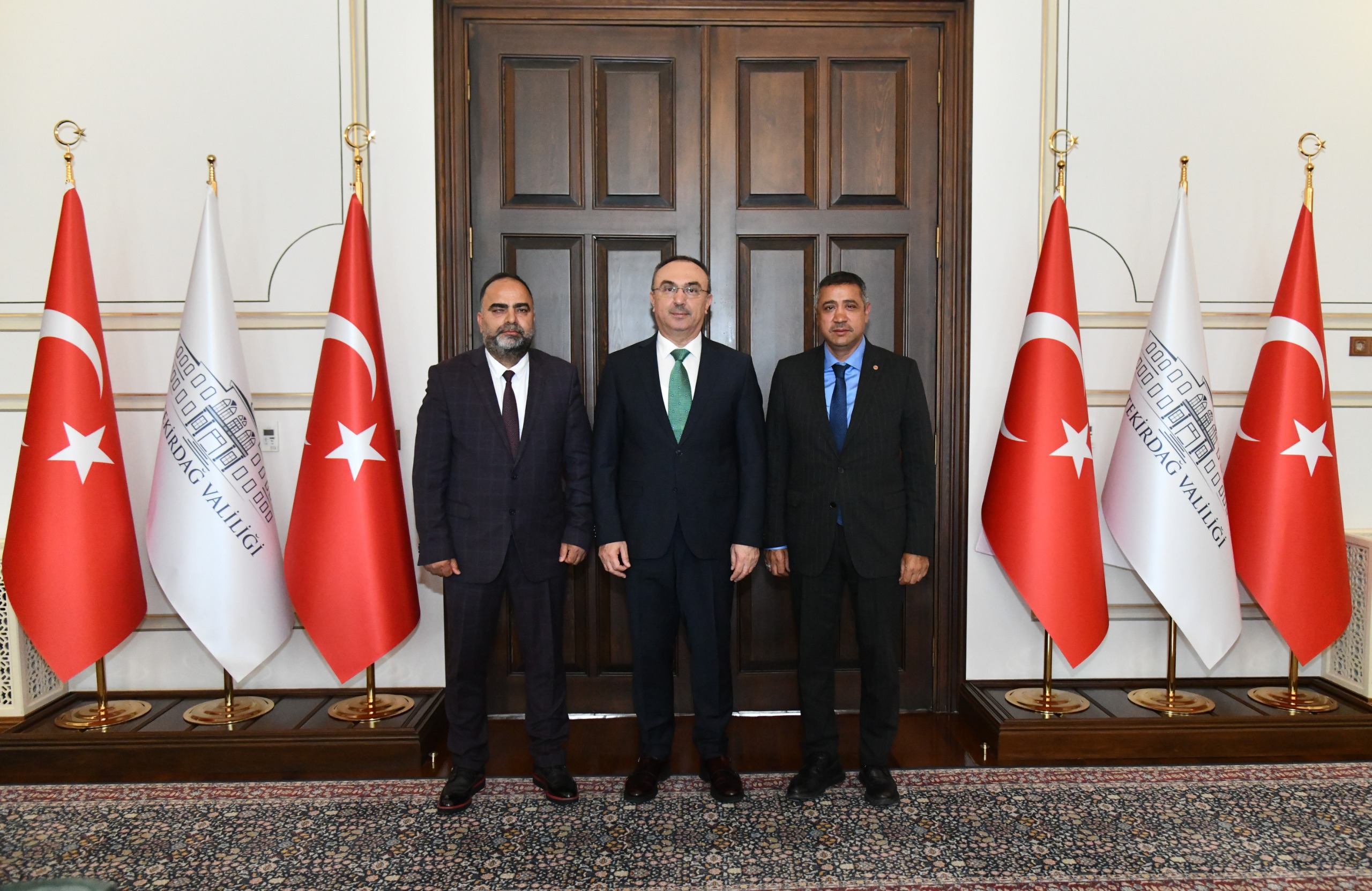 Türkiye Tüm Romanlar Konfederasyonu Genel Başkanı Vali Soytürk’ü Ziyaret Etti