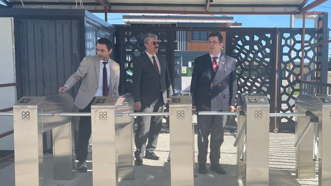 İl Millî Eğitim Müdürü Dr. Aziz Yeniyol, Çerkezköy Anadolu Lisesi’nde İncelemelerde Bulundu