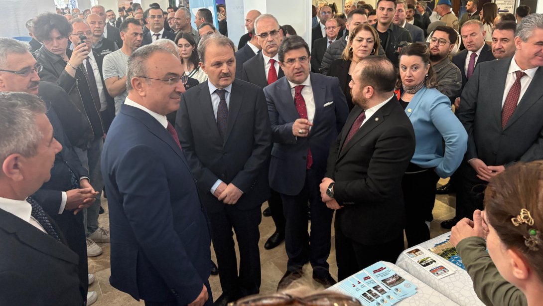 “Maarifin Kalbinde Marifetli Gençlik” Temasıyla Trakya Kariyer Fuarı’na Katılım Gerçekleştirildi