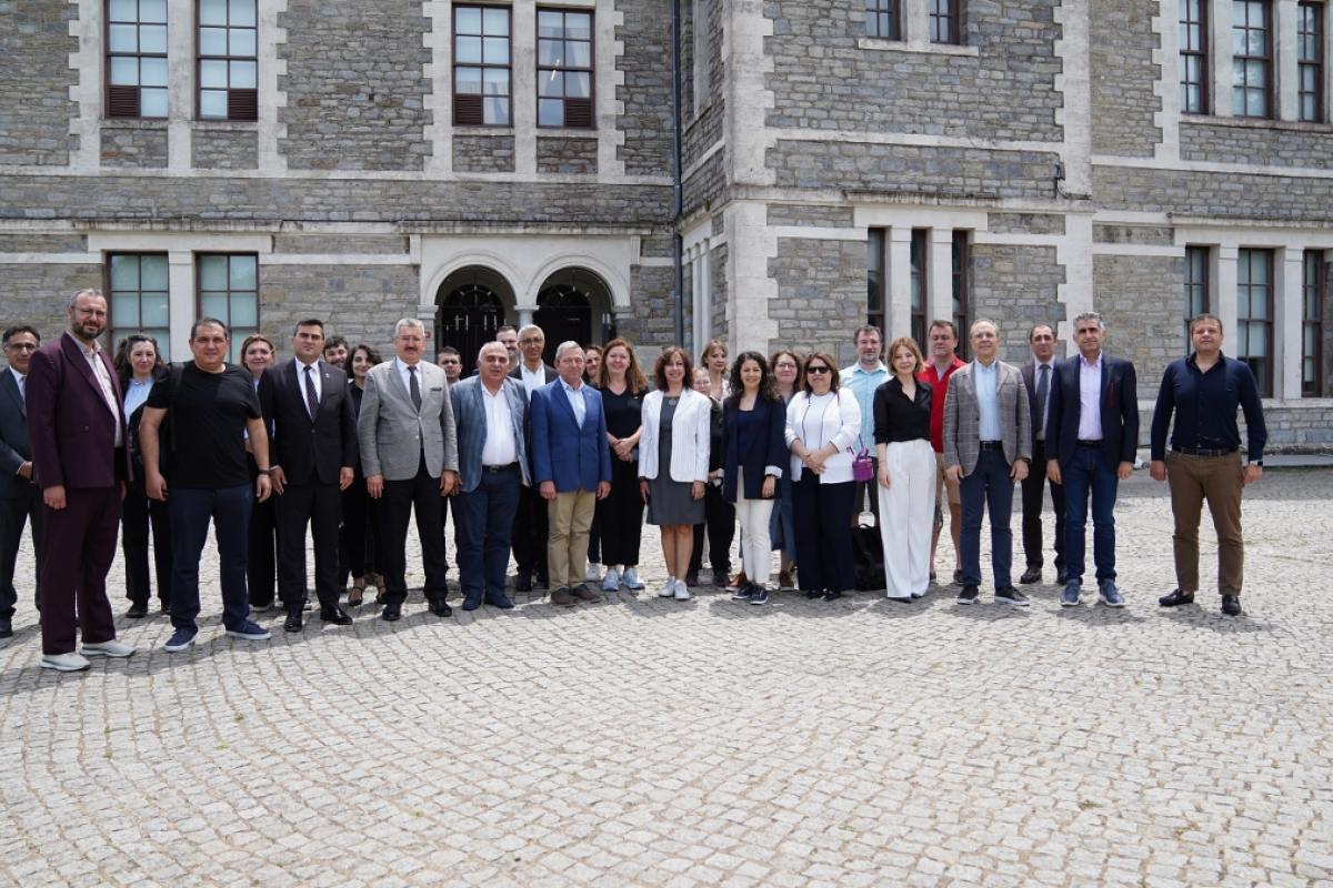 TEKİRDAĞ NKÜ, İNOSUİT ve ECOTİM PROGRAMLARI KAPSAMINDAKİ MENTOR ÇALIŞTAYI İLE İHRACATTA İNOVASYON VE SÜRDÜRÜLEBİLİRLİK TOPLANTISINA KATILDI