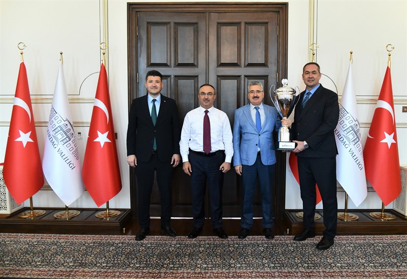 Vali Soytürk Şampiyon Basketbol Takımı’nı Kabul Etti