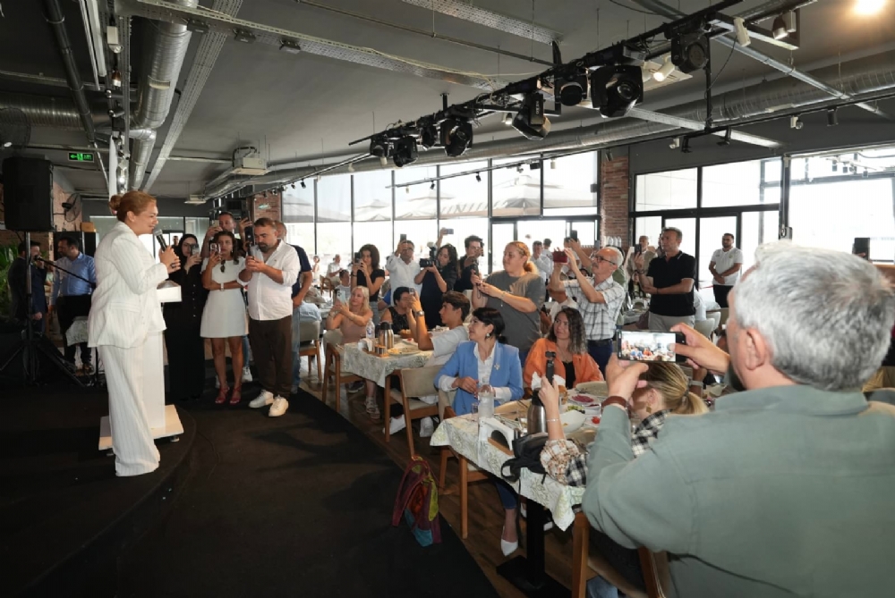 BAŞKANIMIZ SAYIN MÜGE YILDIZ TOPAK: ‘GÜÇLÜ BASIN, GÜÇLÜ DEMOKRASİNİN TEMİNATIDIR!’