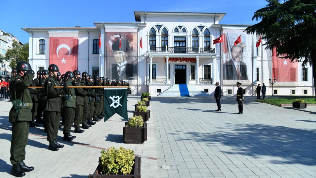 30 Ağustos Zafer Bayramı Münasebetiyle Atatürk Anıtı’na Çelenk Sunuldu
