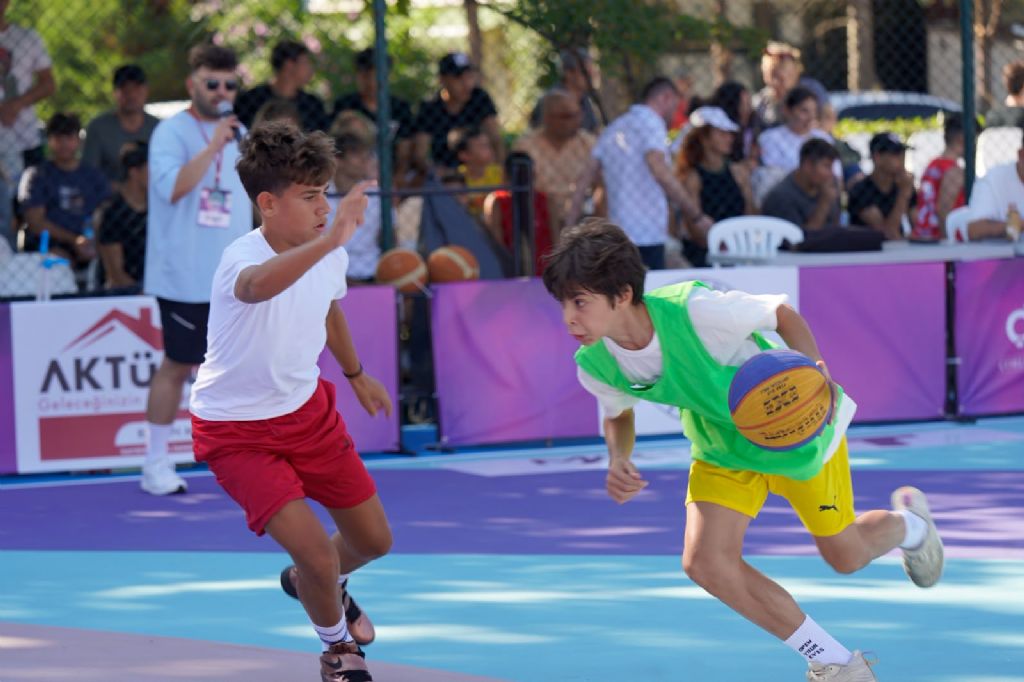 6. Ziya Berhan Kılıç 3×3 Sokak Basketbolu Turnuvası Başladı