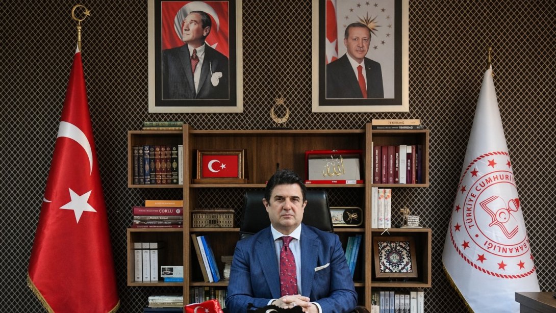 İl Millî Eğitim Müdürümüz Dr. Aziz Yeniyol’un 17 Ağustos Marmara Depreminin 27. Yıl Dönümü Mesajı