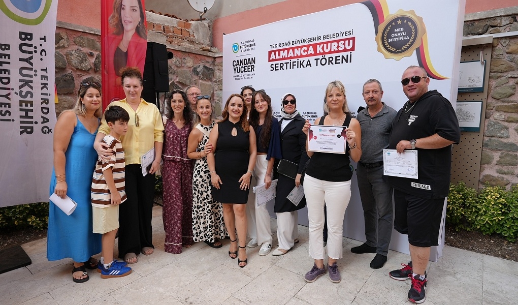 ALMANCA EĞİTİMİNDE 51 KURSİYERE SERTİFİKA