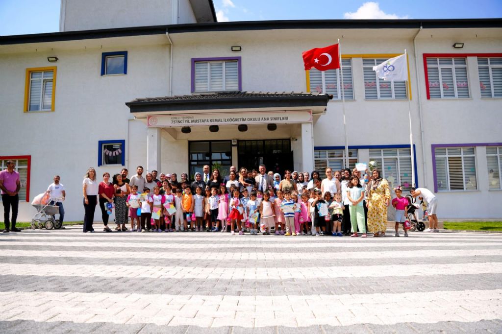 Çorlu Belediyesi Emine Ali Yeter Eğitim Merkezi Yaz Okulu Tamamlandı