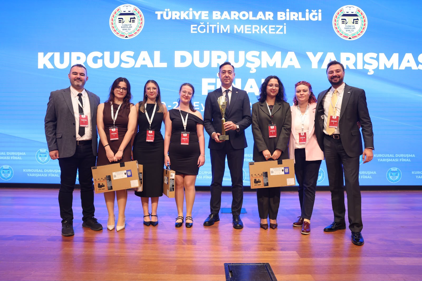 TEKİRDAĞ BAROSU KURGUSAL DURUŞMA YARIŞMASI’NDA TÜRKİYE BİRİNCİSİ OLDU