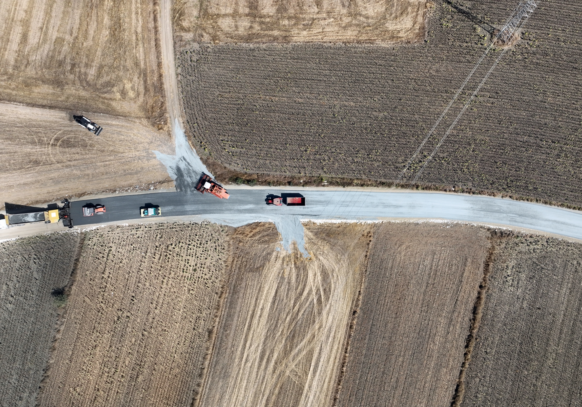 VELİKÖY SANAYİ BULVARINA ALTERNATİF YOL YAPIYORUZ