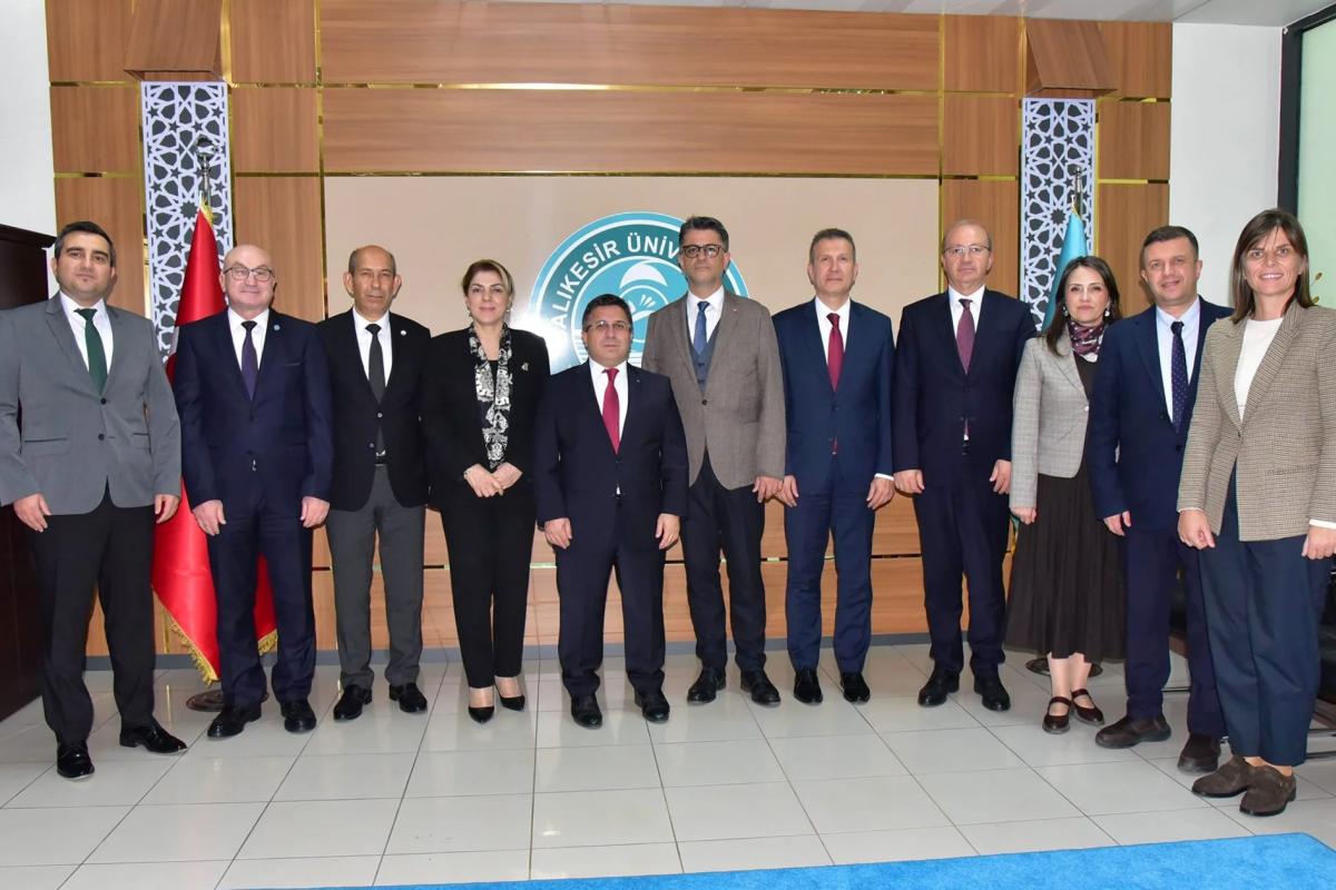 TRAKYA ÜNİVERSİTELER BİRLİĞİ 26. ÜST KURUL TOPLANTISI BALIKESİR ÜNİVERSİTESİ’NDE GERÇEKLEŞTİRİLDİ